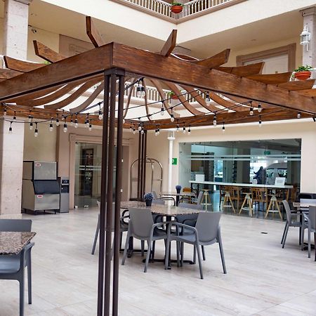 Best Western Plus Monterrey Colon Buitenkant foto