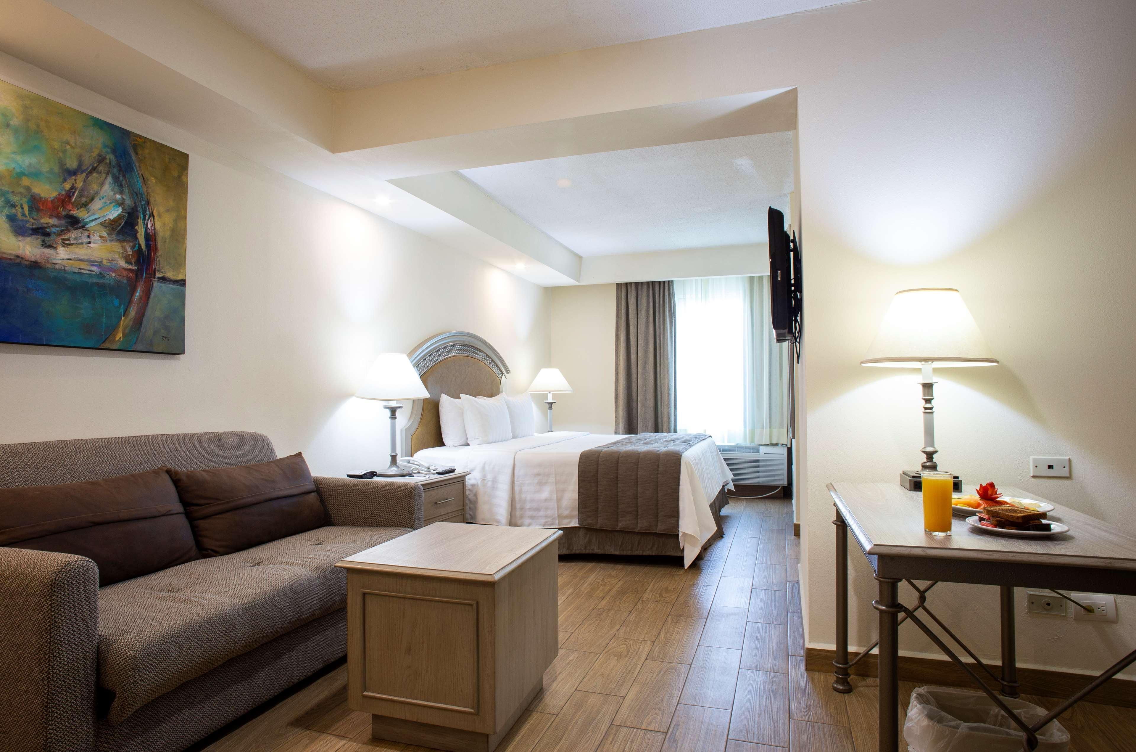Best Western Plus Monterrey Colon Buitenkant foto